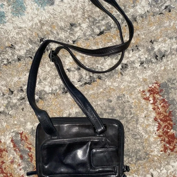 Accessories | Vintage Perlina Handbag | Poshmark display picture 2